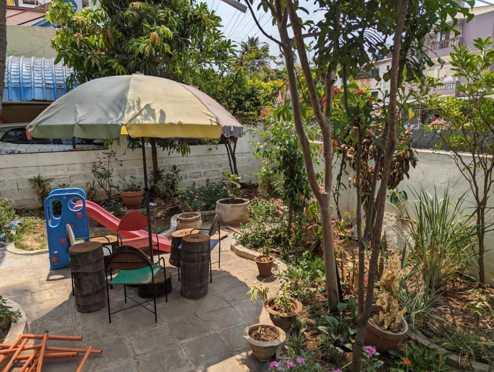 Swanky Sojourns Homestay コールハープル エクステリア 写真