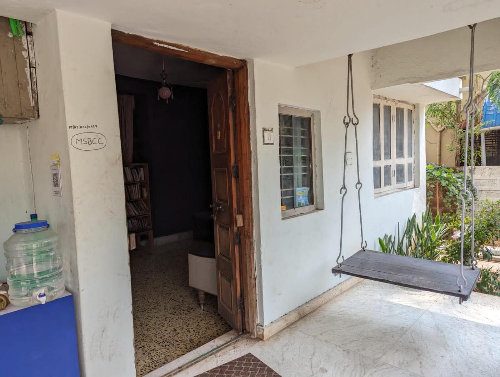 Swanky Sojourns Homestay コールハープル エクステリア 写真