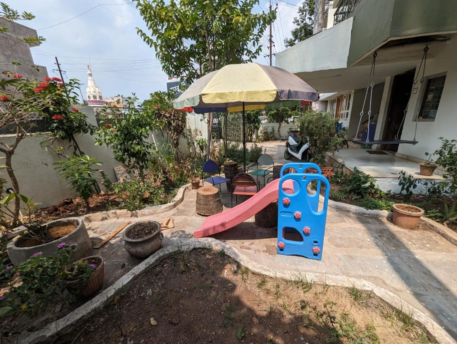 Swanky Sojourns Homestay コールハープル エクステリア 写真