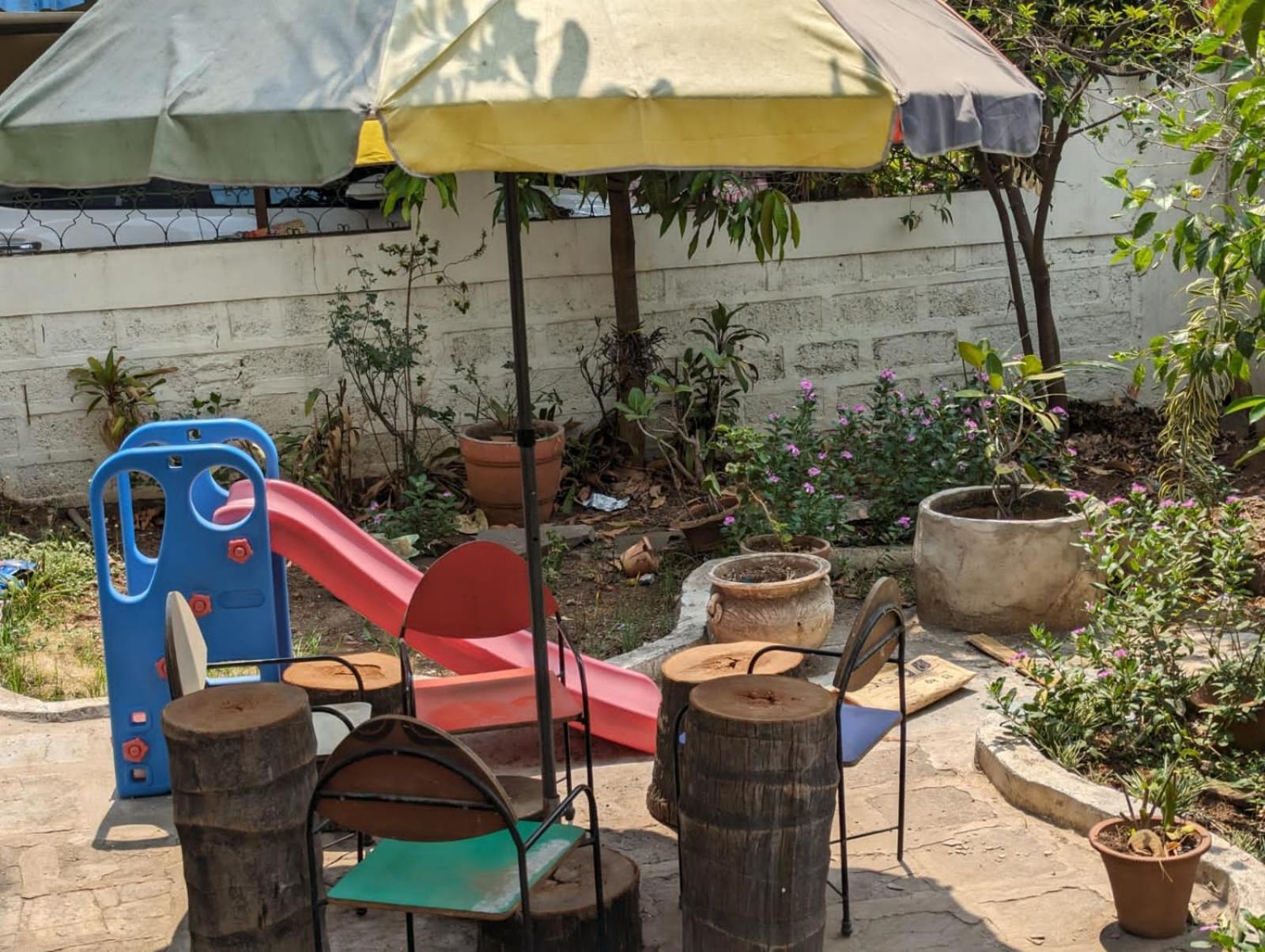Swanky Sojourns Homestay コールハープル エクステリア 写真