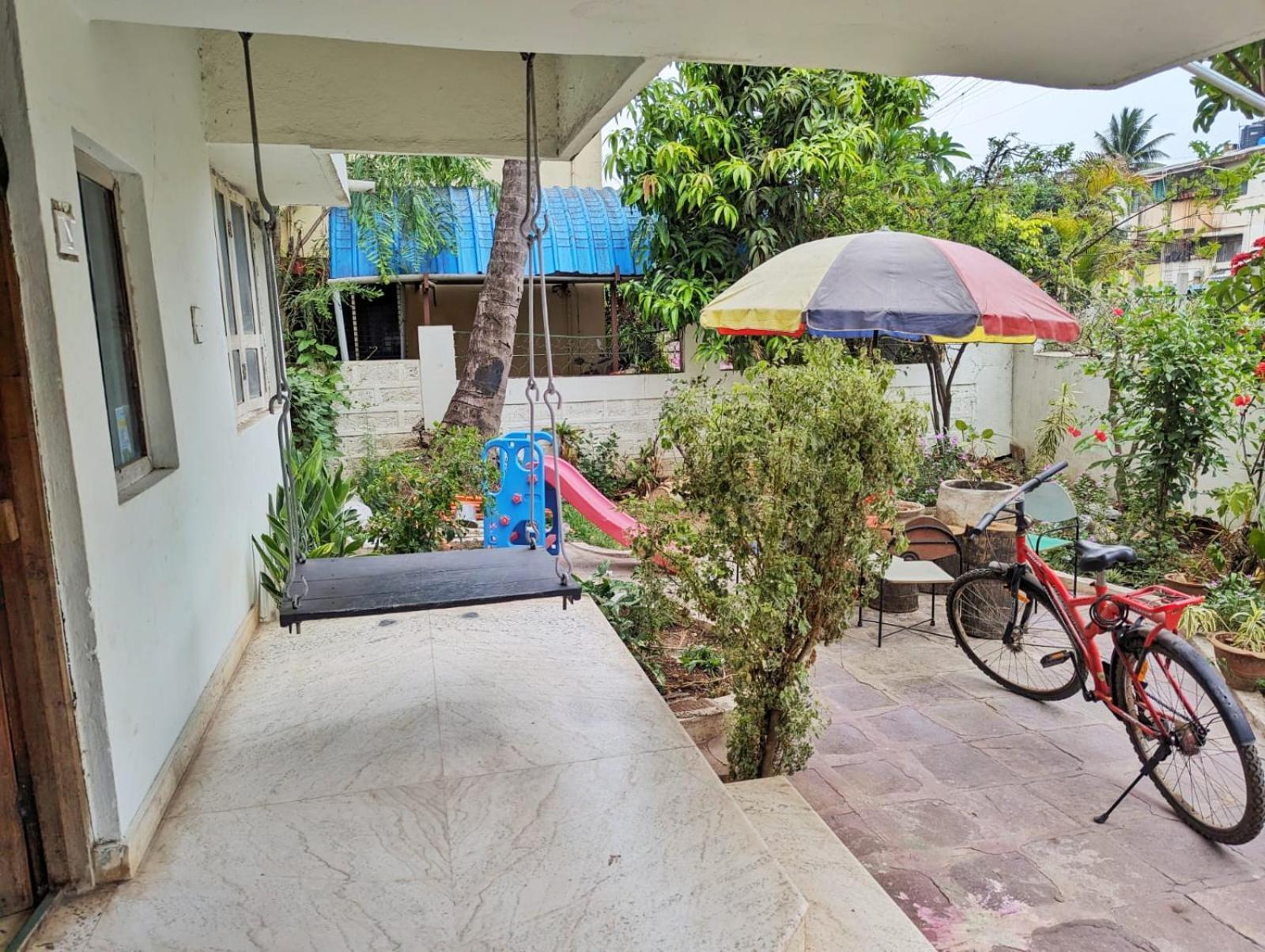 Swanky Sojourns Homestay コールハープル エクステリア 写真