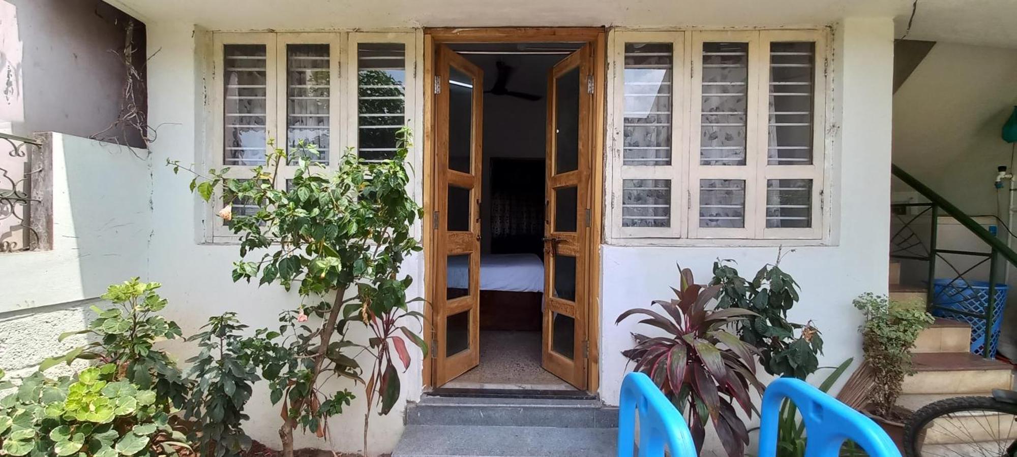 Swanky Sojourns Homestay コールハープル エクステリア 写真